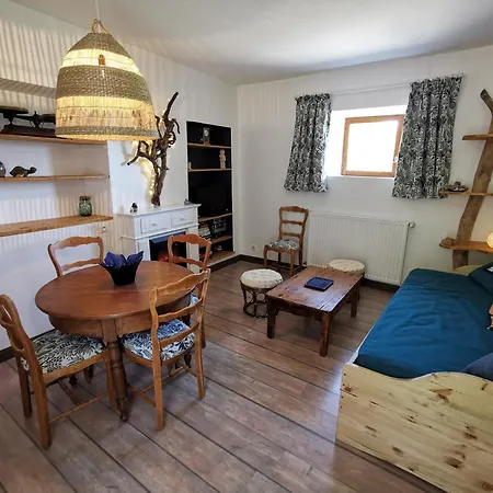 Holiday home Arthur Et Germaine Maisonnette A La Campagne Avec Un Grand Jardin *